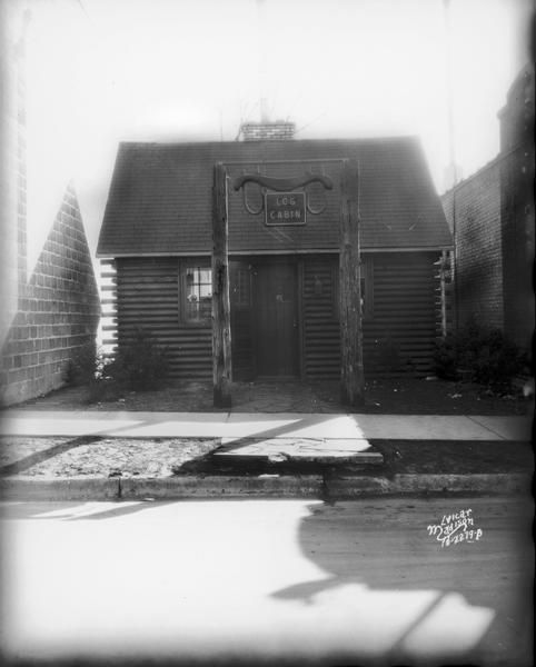 Log Cabin bratwurst restaurant